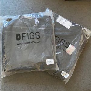 NWT bundle of 2 FIGS Yola scrub pants sz L